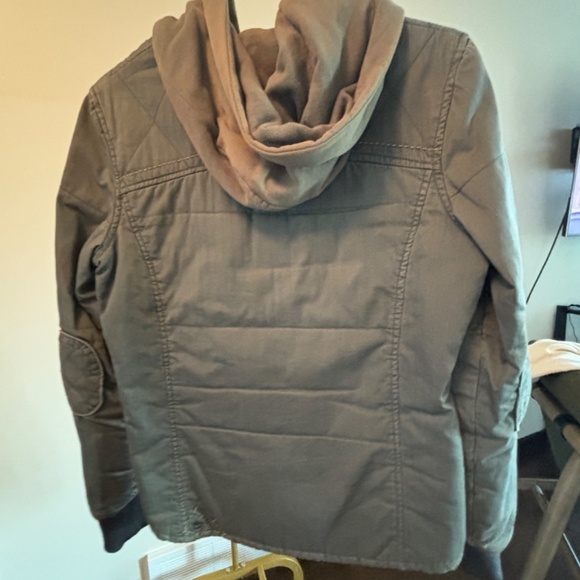 Billabong jacket - large - Picture 3 of 3